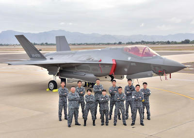 X2,F3,岐阜基地 ,空自,ステルス戦闘機,三菱,IHI,新型戦闘機,第五世代機,F35