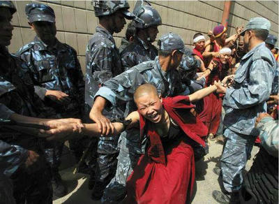 民族浄化,中国,チベット,ダライラマ,China,HumanRights,Tibet,DalaiLama,Genocide,ジェノサイド