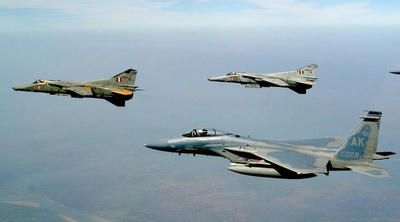 空自,インド空軍,IAF,共同訓練,C2,C17,グローブマスター,海底油田,試掘,東シナ海
